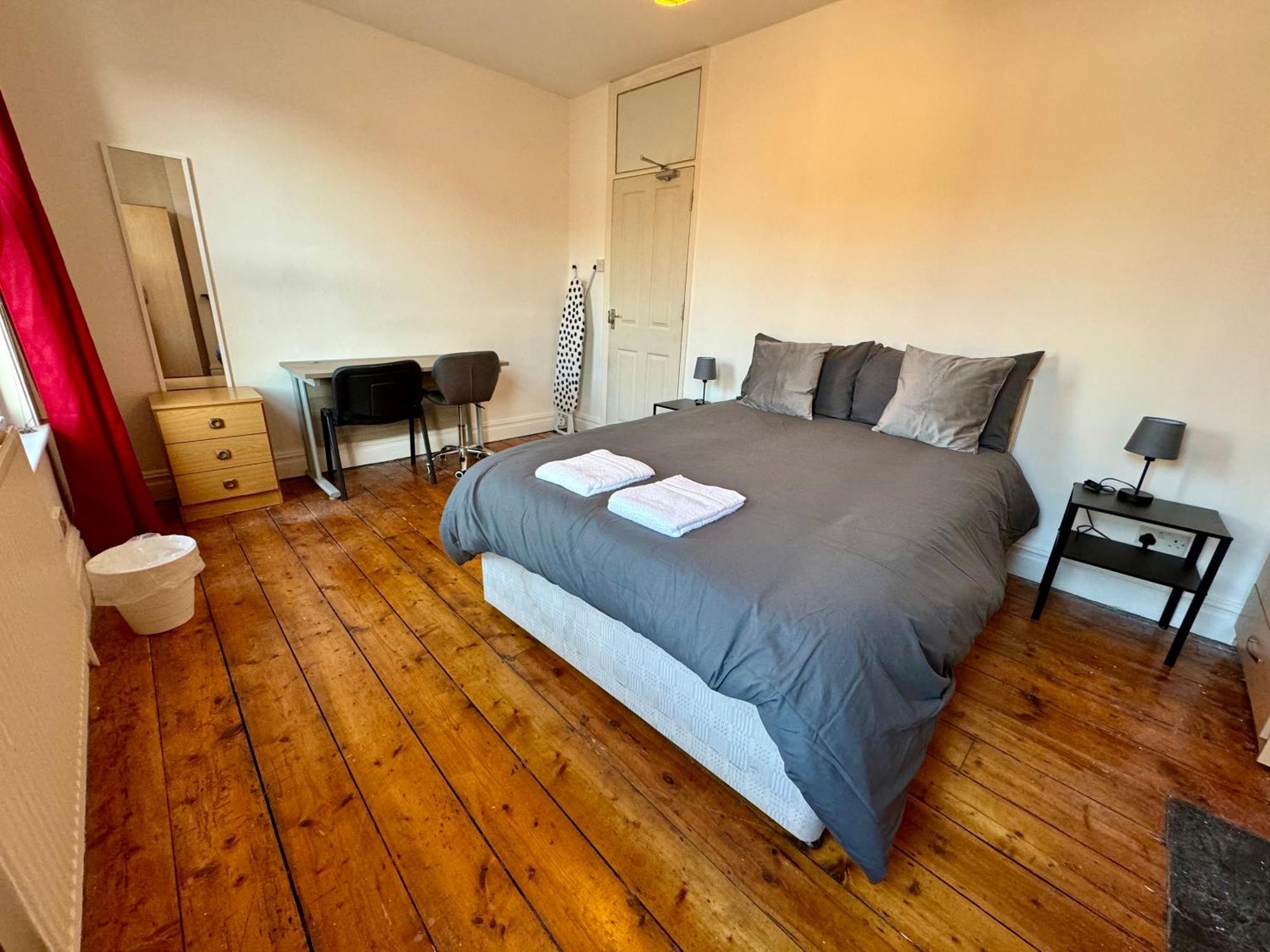 Delightful Room By Gloucester Road Bristol Esterno foto